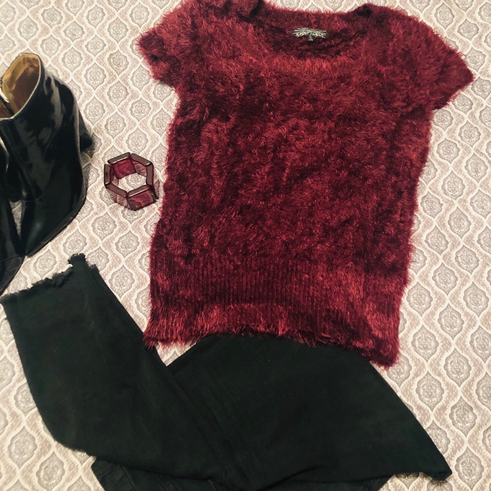 Short sleeved fuzzy burgundy sweater